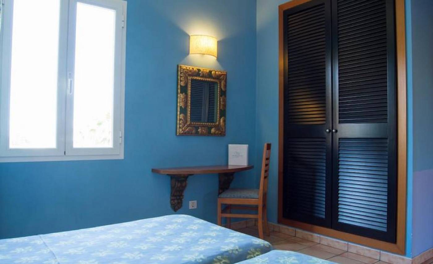 Vacances-Menorca-Resort-Room-37