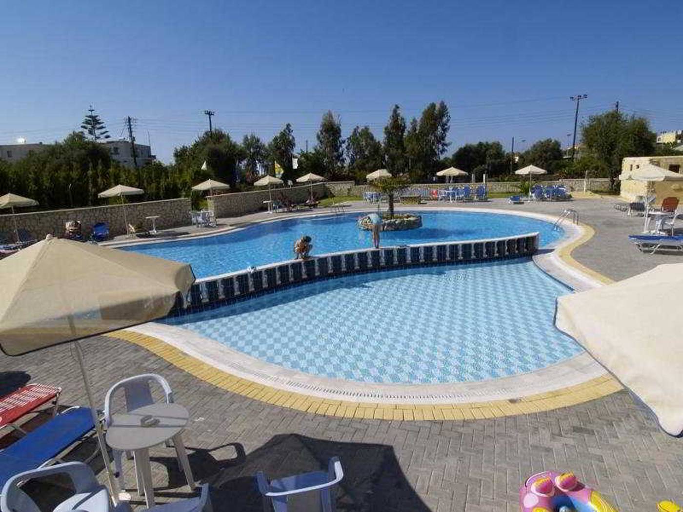 Althea-Pool-3