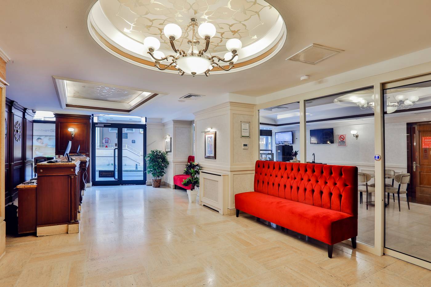 Orient-Express-Hotel-Lobby-9