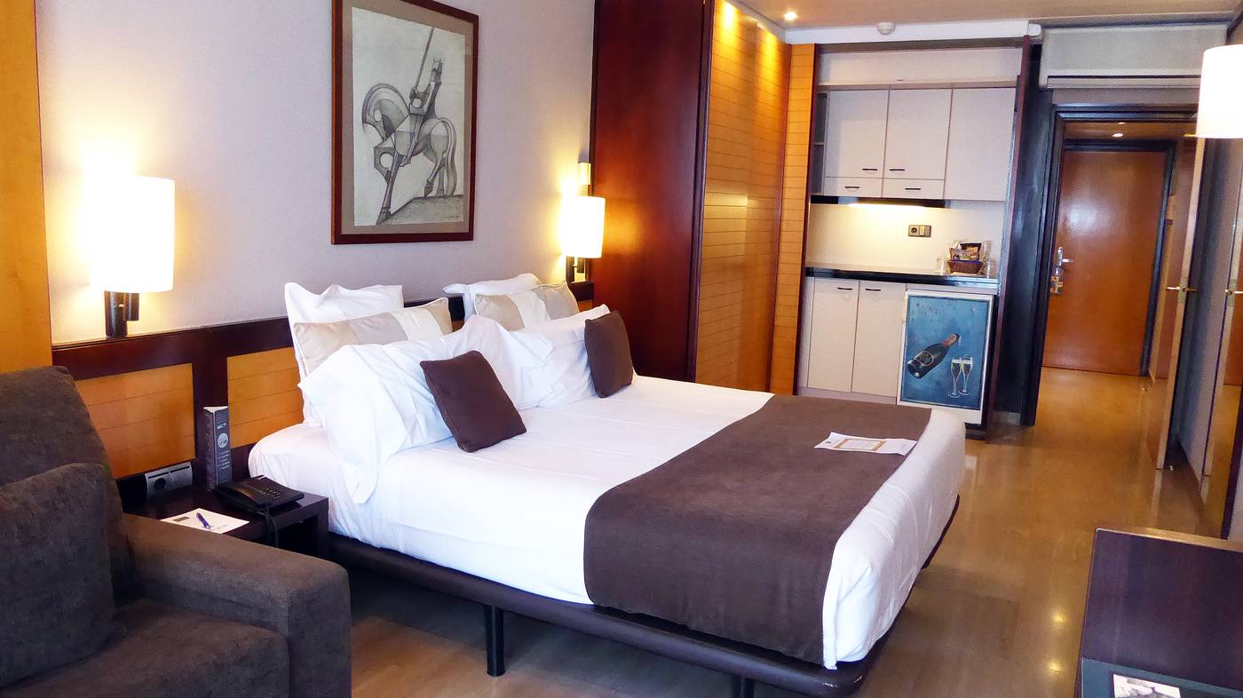 Estela-Barcelona-Room-17