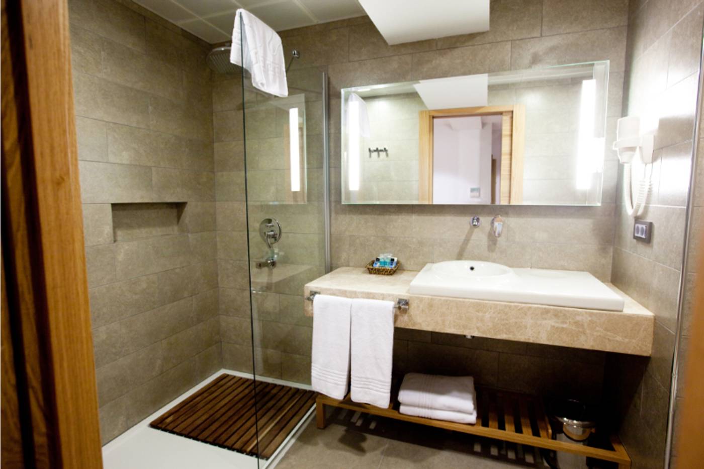 Ilayda-Avantgarde-Room-15