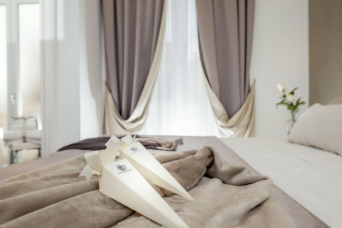 Vatican-Style-Room-39