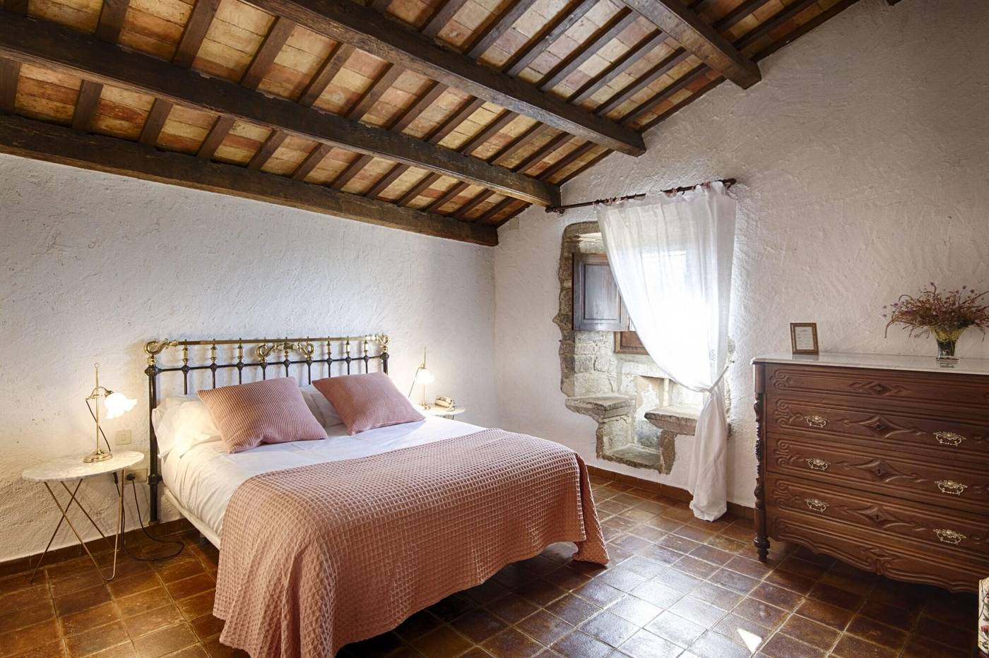 Masia-Can-Pou-Room-11