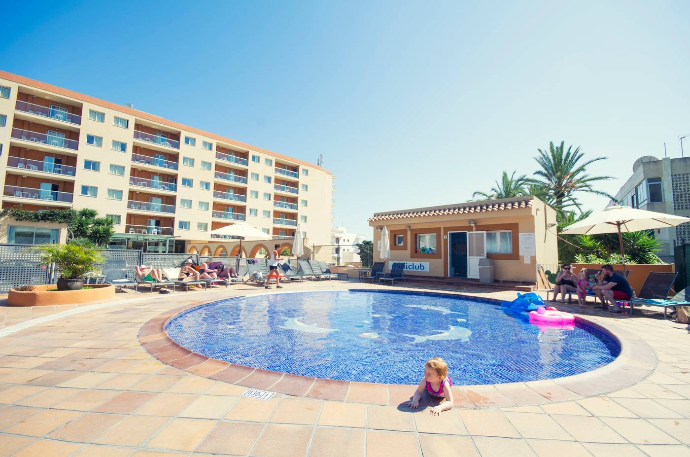 Hotel-Atlantic-by-LLUM-Pool-9