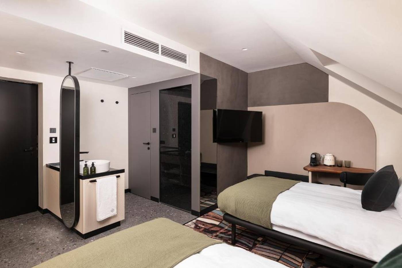 Hotel-Gin-Budapest-Room-17