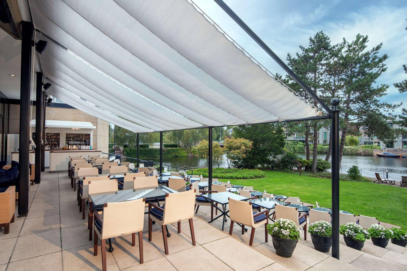 Hilton-Amsterdam-Restaurant-69