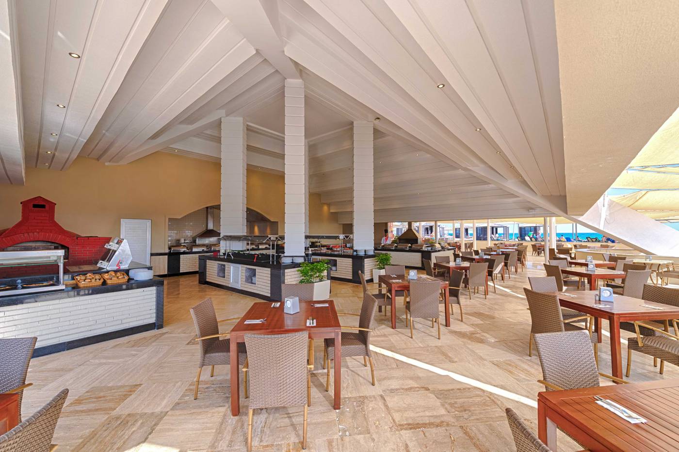 Seven-Seas-Hotel-Blue-Restaurant-67