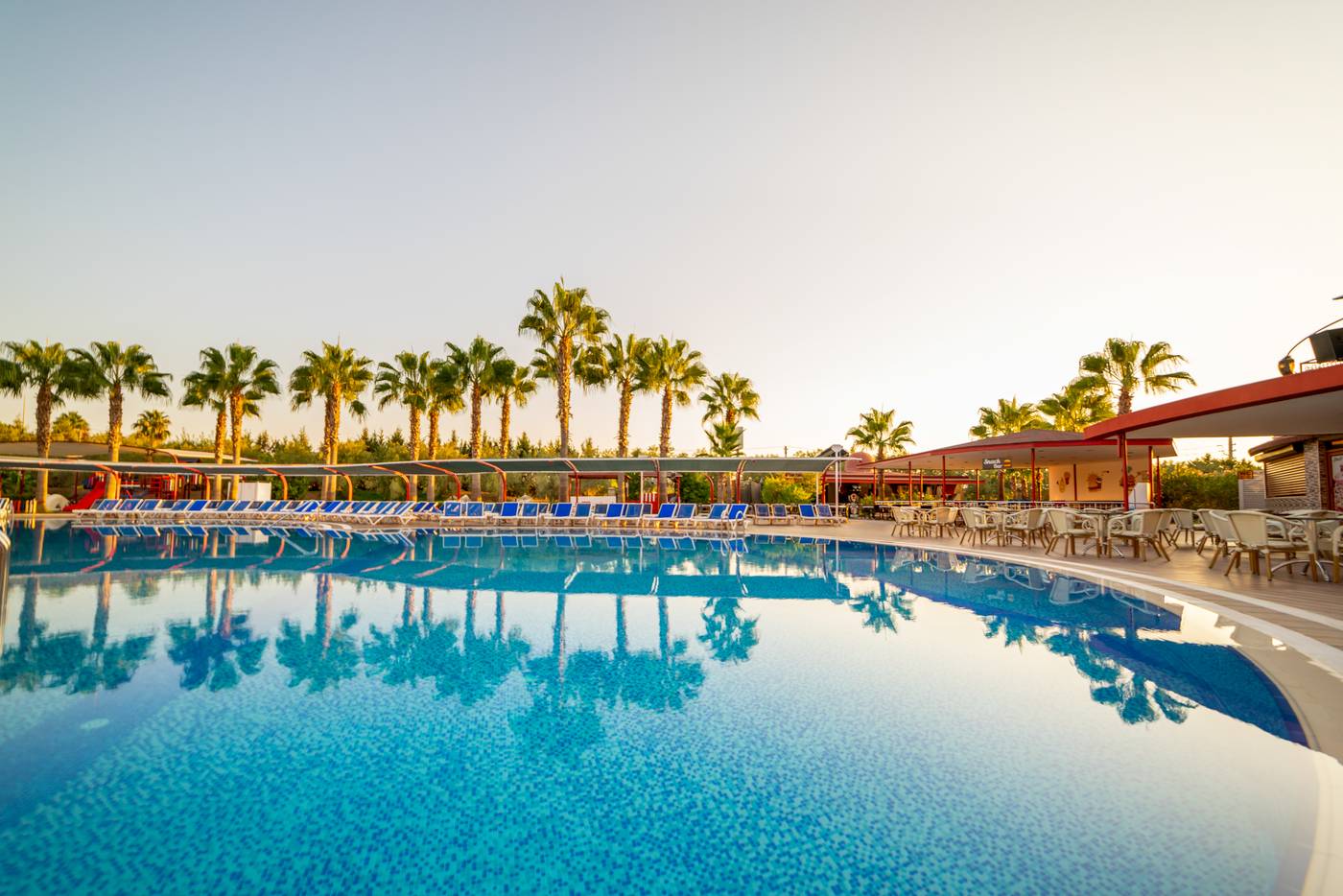 Hane-Sun-Hotel-Pool-5