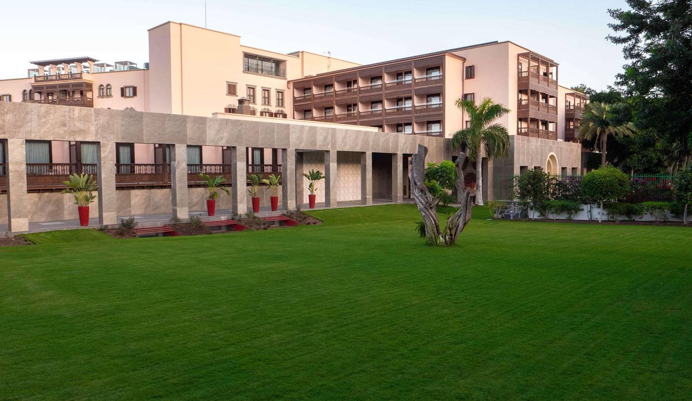 Santa-Catalina--a-Royal-Hideaway-Hotel---General-view-11