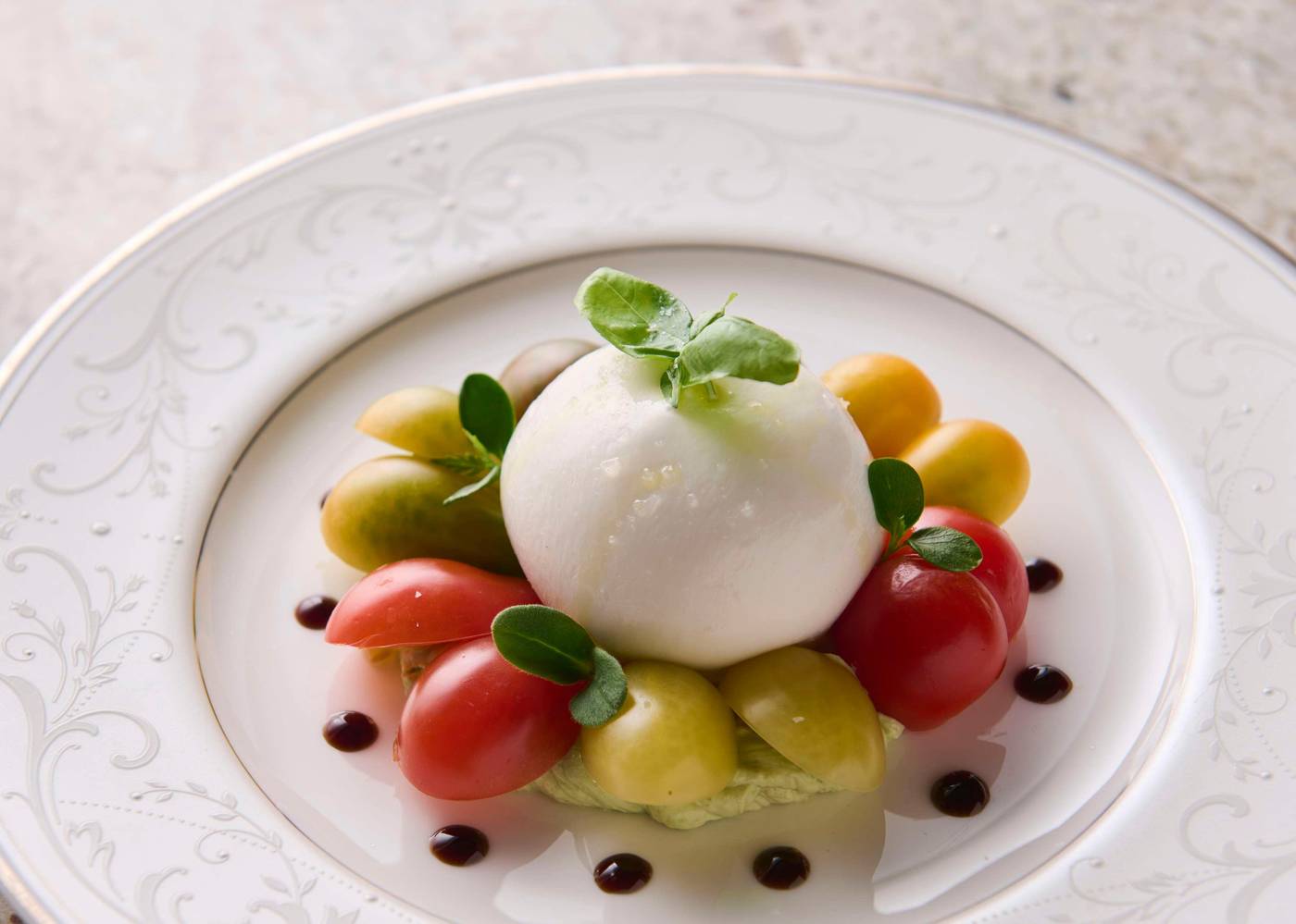 Hotel-Kempinski-Mall-Of-The-Emirate-Restaurant-43