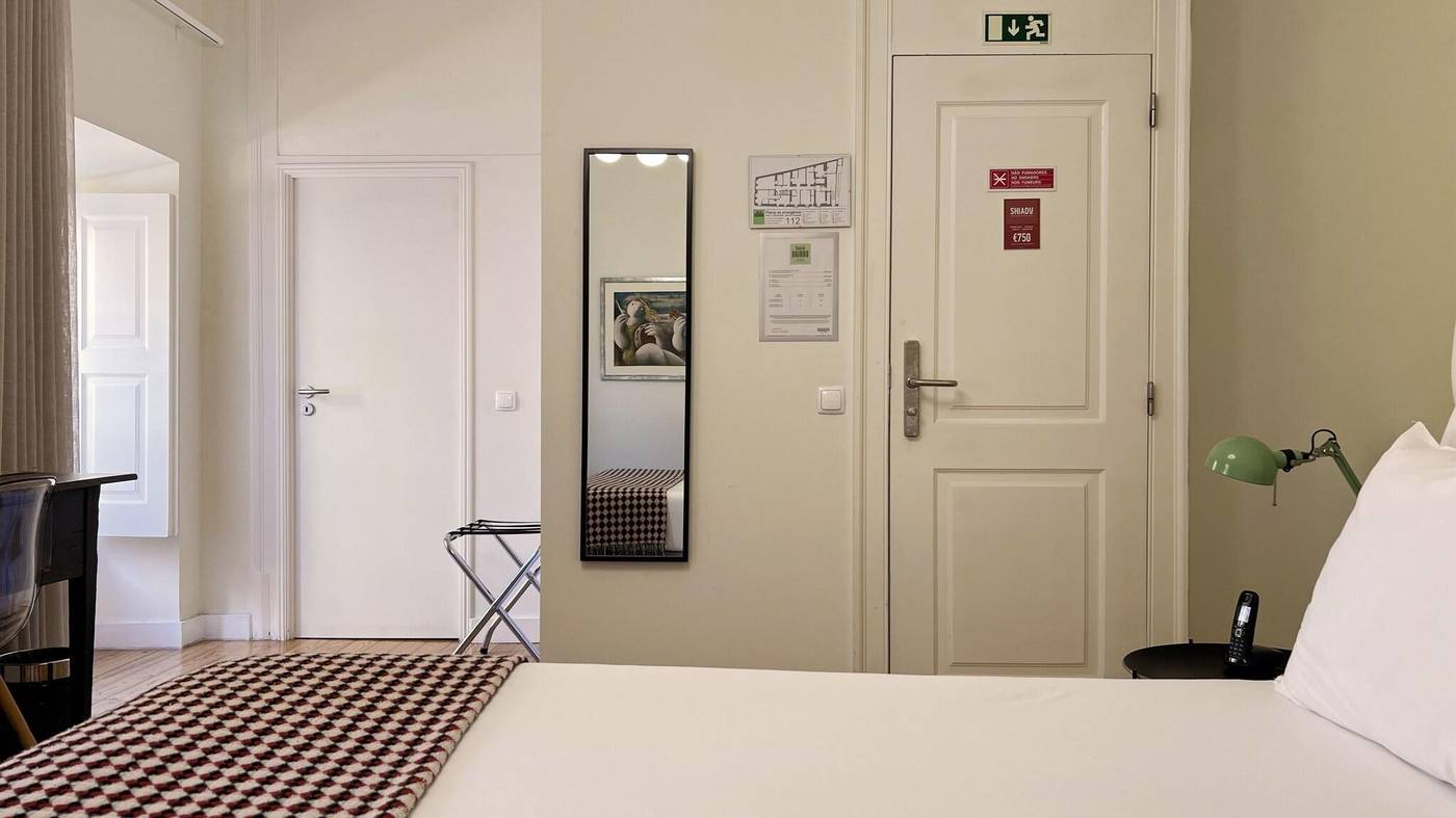 Casa-Do-Bairro-Bed---Breakfast-Room-24