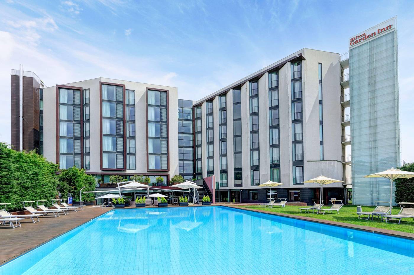 Hilton-Garden-Inn-Venice-Mestre-San-Giuliano-Pool-44