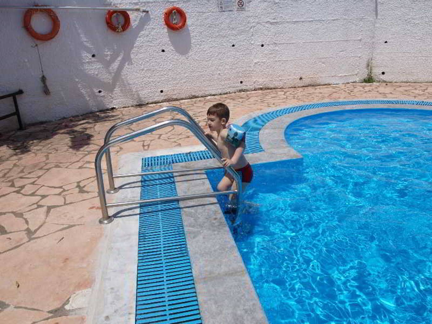 Fouxia-Apartments-and-Studios-Pool-25