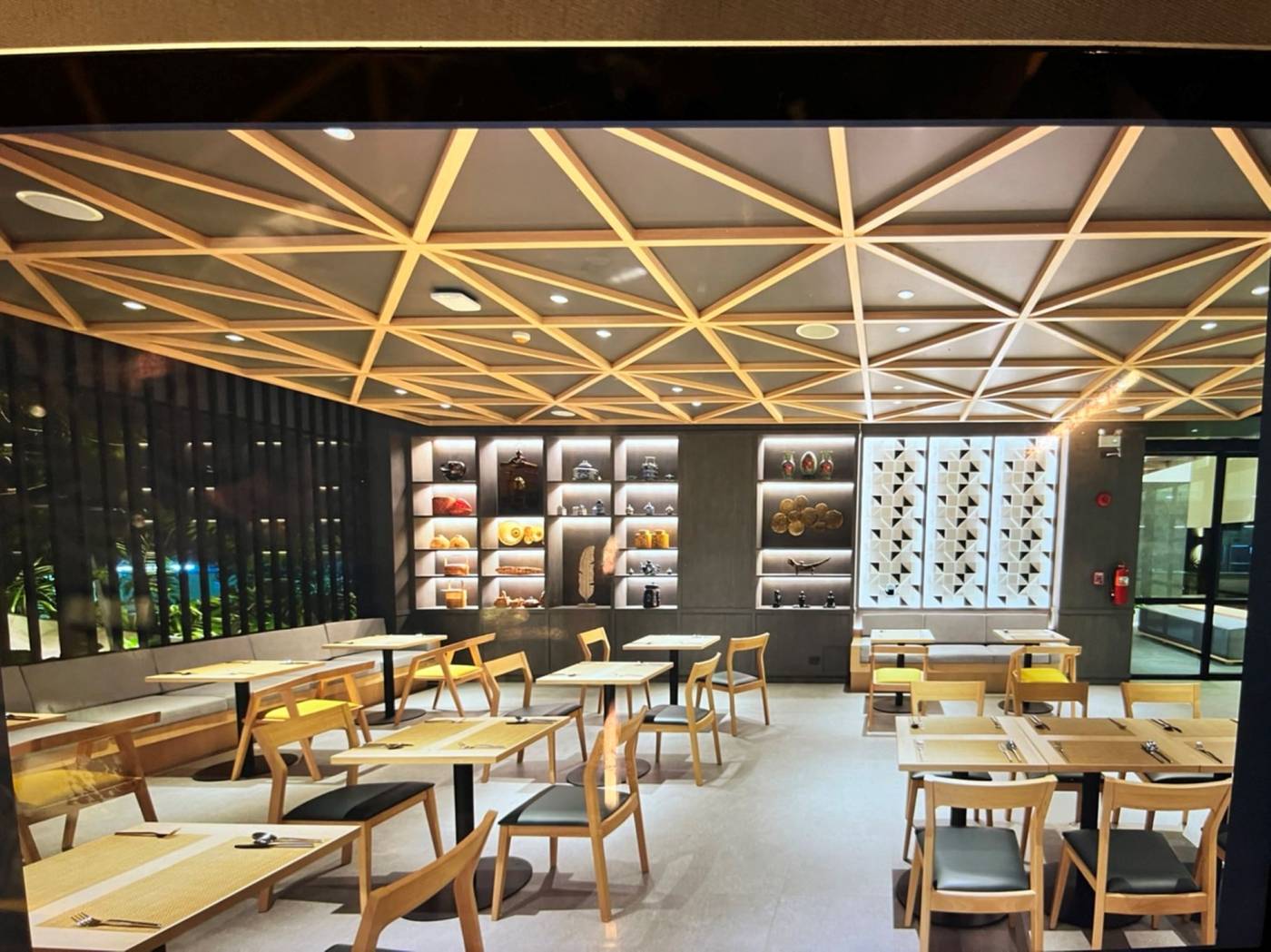 TRAVELODGE-PHUKET-TOWN-Restaurant-21