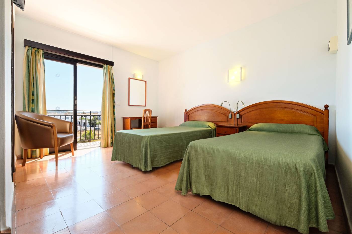 Azuline-Hotel-Galfi-Room-17