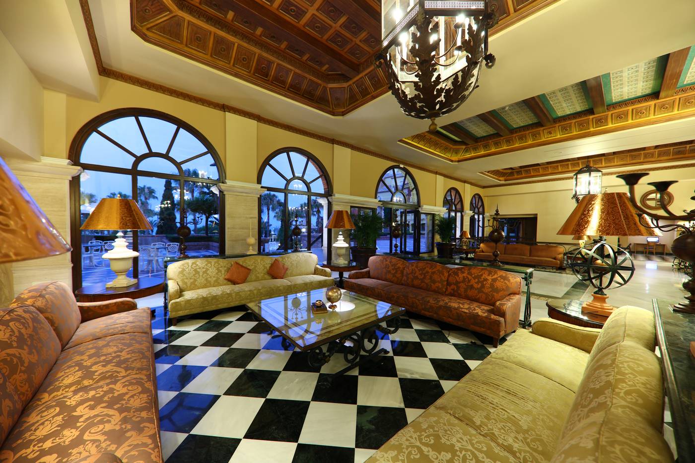 Iberostar-M----laga-Playa-Lobby-56