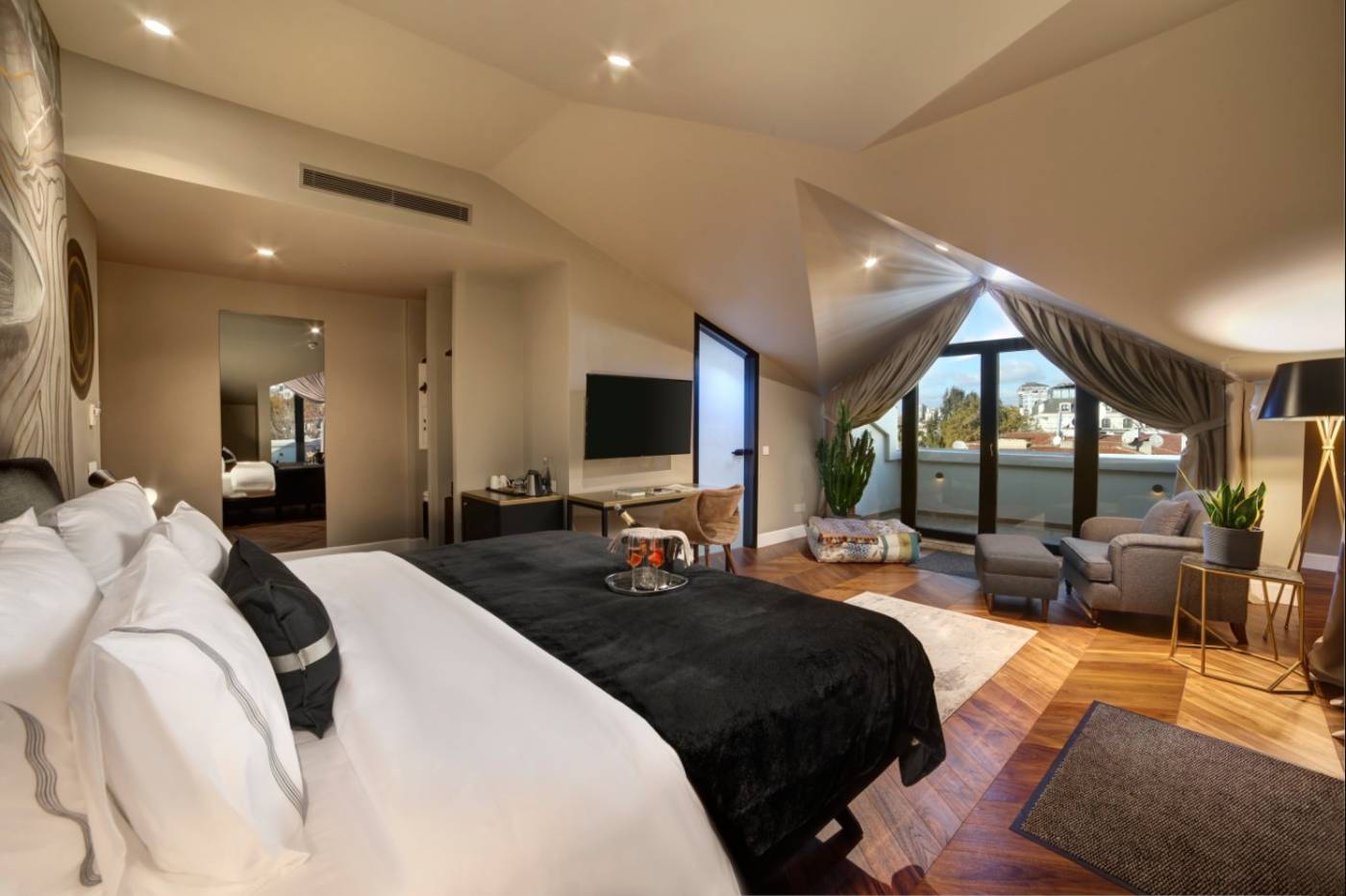 39-KalamIs-Marina-Hotel-Room-24