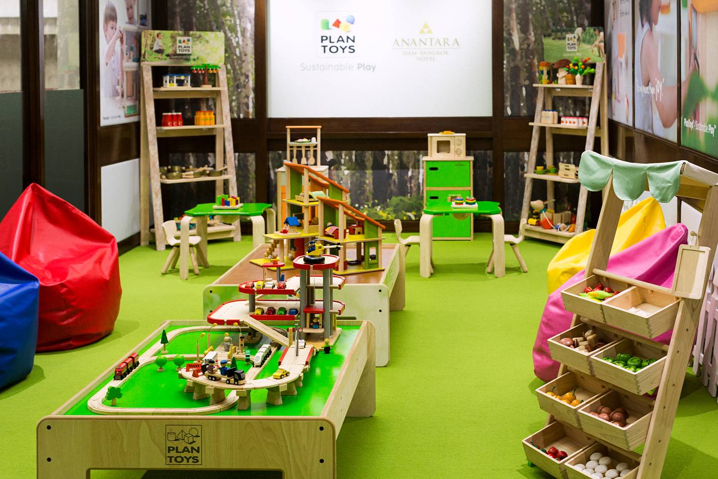 Anantara-Siam-Bangkok-Sports-and-Entertainment-76