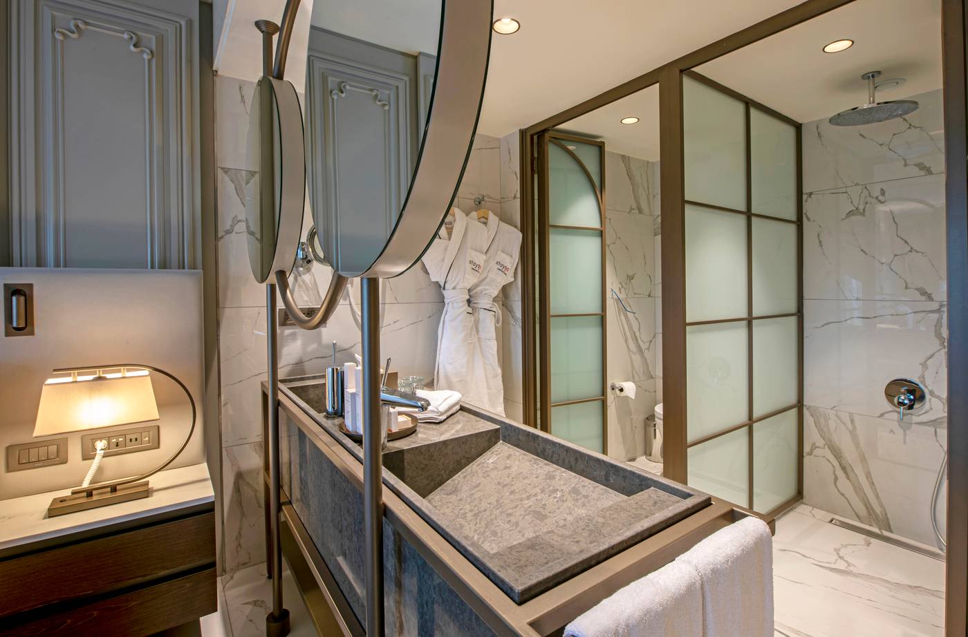 Stayso-The-House-Hotel-Room-60