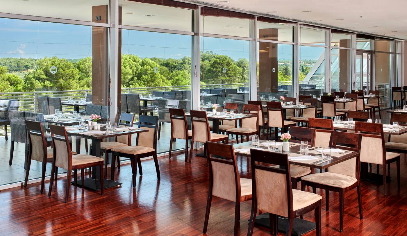 Hotel-Laguna-Molindrio-Restaurant-46