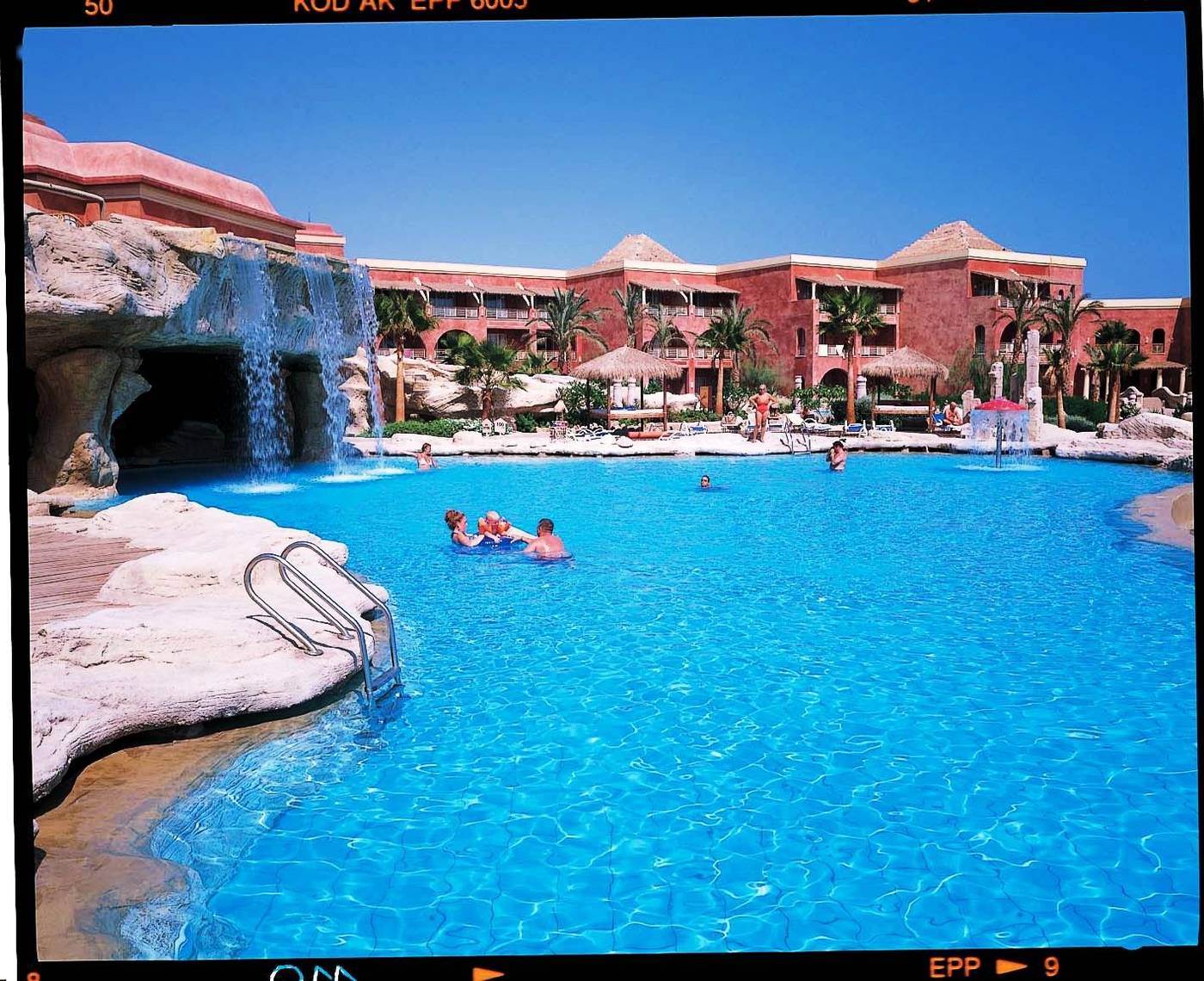 Laguna-Vista-Beach-Resort-Pool-7