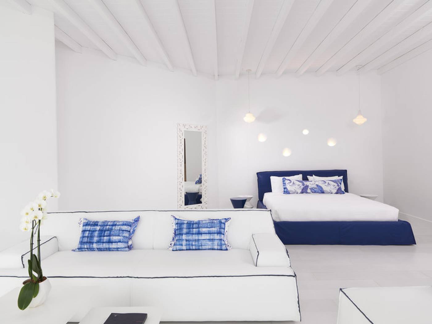 Katikies-Mykonos---The-Leading-Hotels-Of-The-World-Room-28