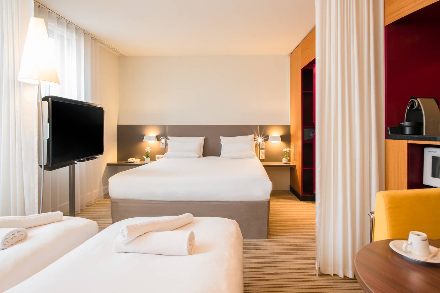 Novotel-Suites-Cannes-Centre-Room-17