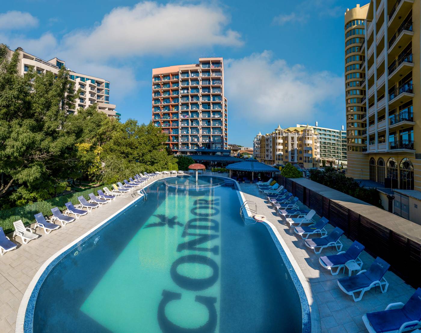 MPM-Hotel-Condor-Pool-1