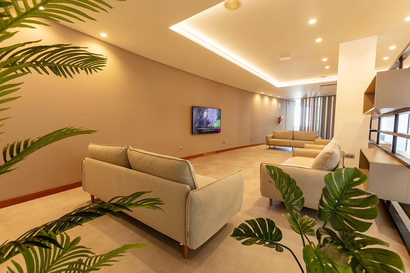 TRYP-Indalo-Almeria-Hotel-Lobby-35