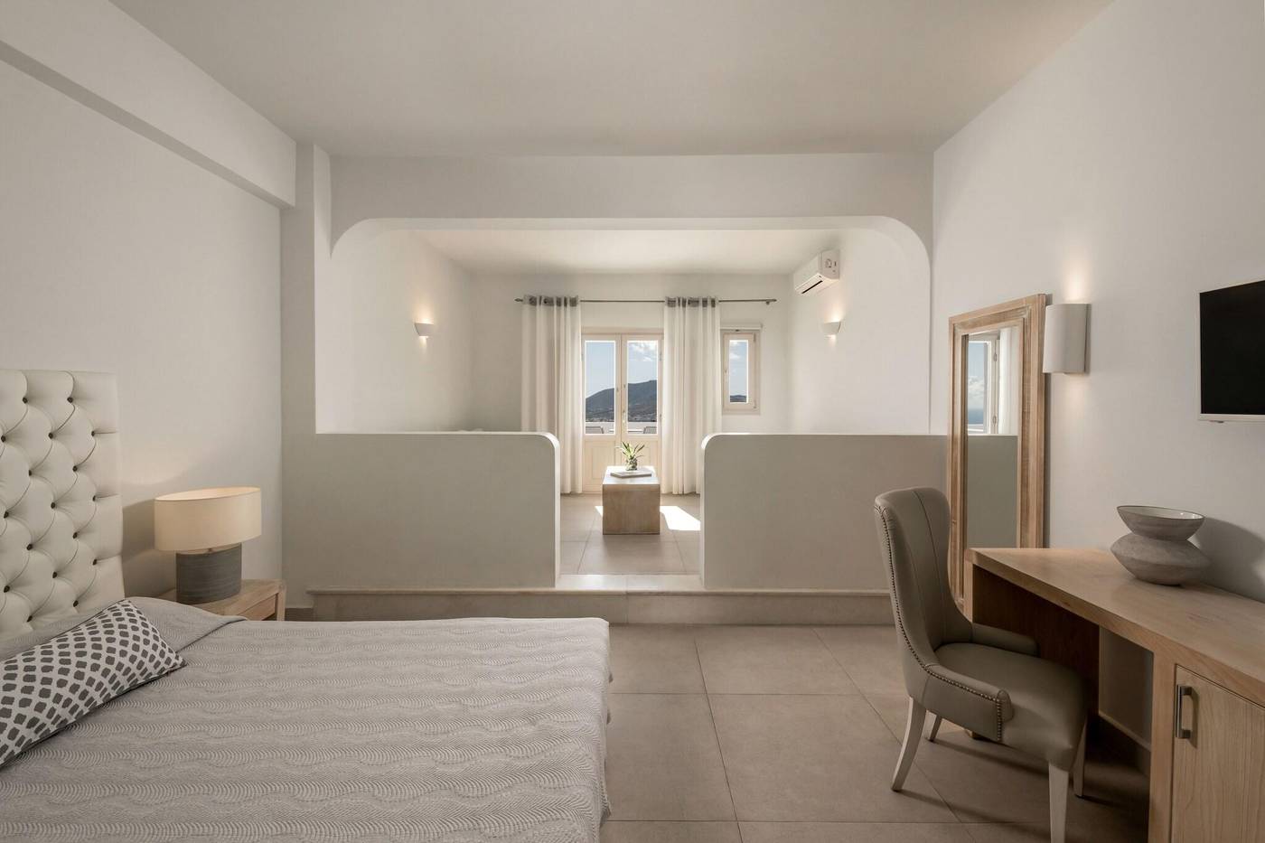 Santorini-Palace-Room-14