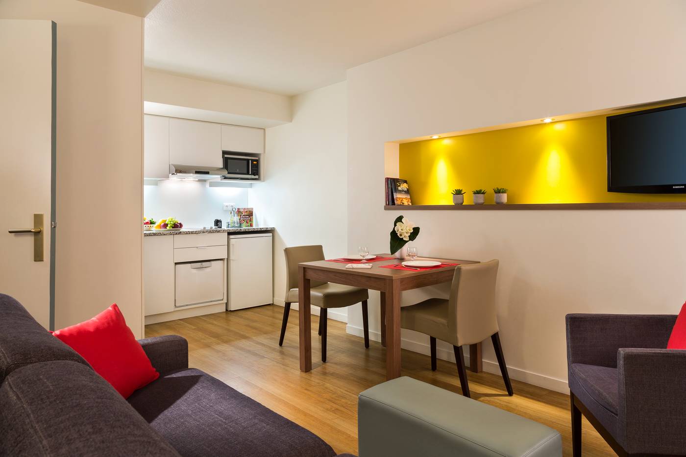 Citadines-Place-d-Italie-Paris-Room-3