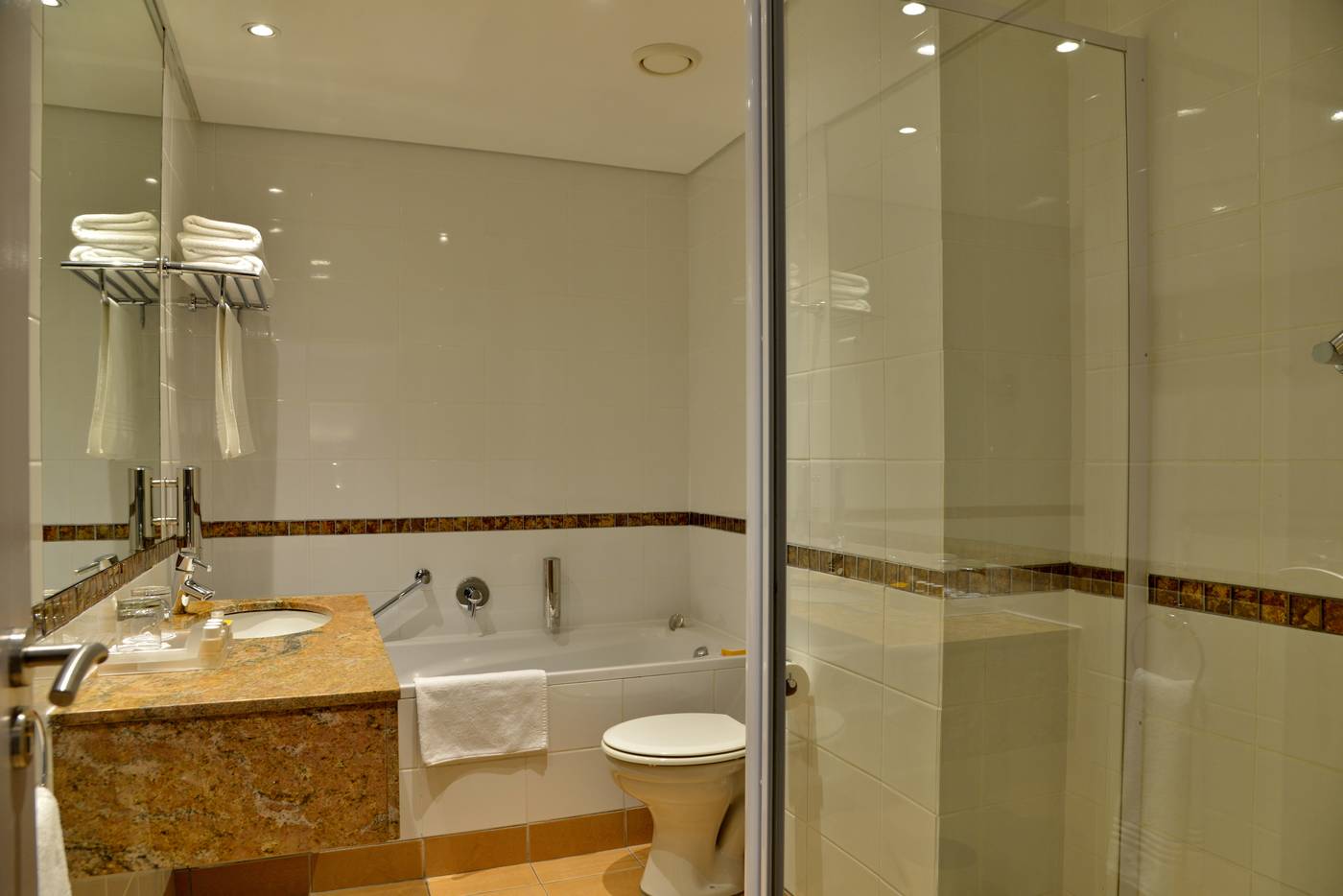 Strand-Tower-Room-42