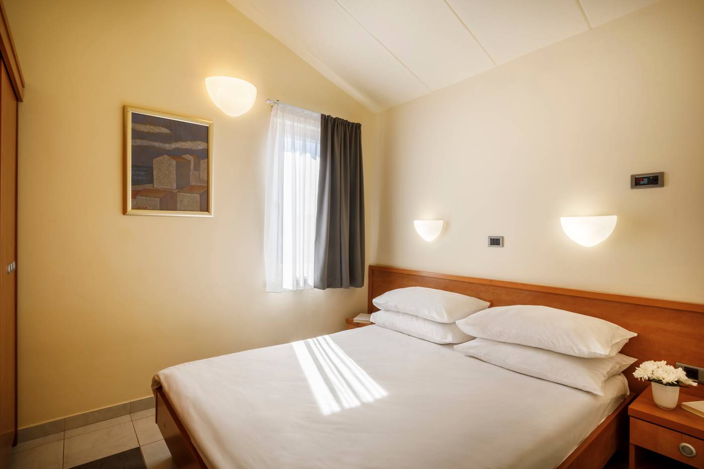 Maistra-Select-Amarin-Resort-Room-24