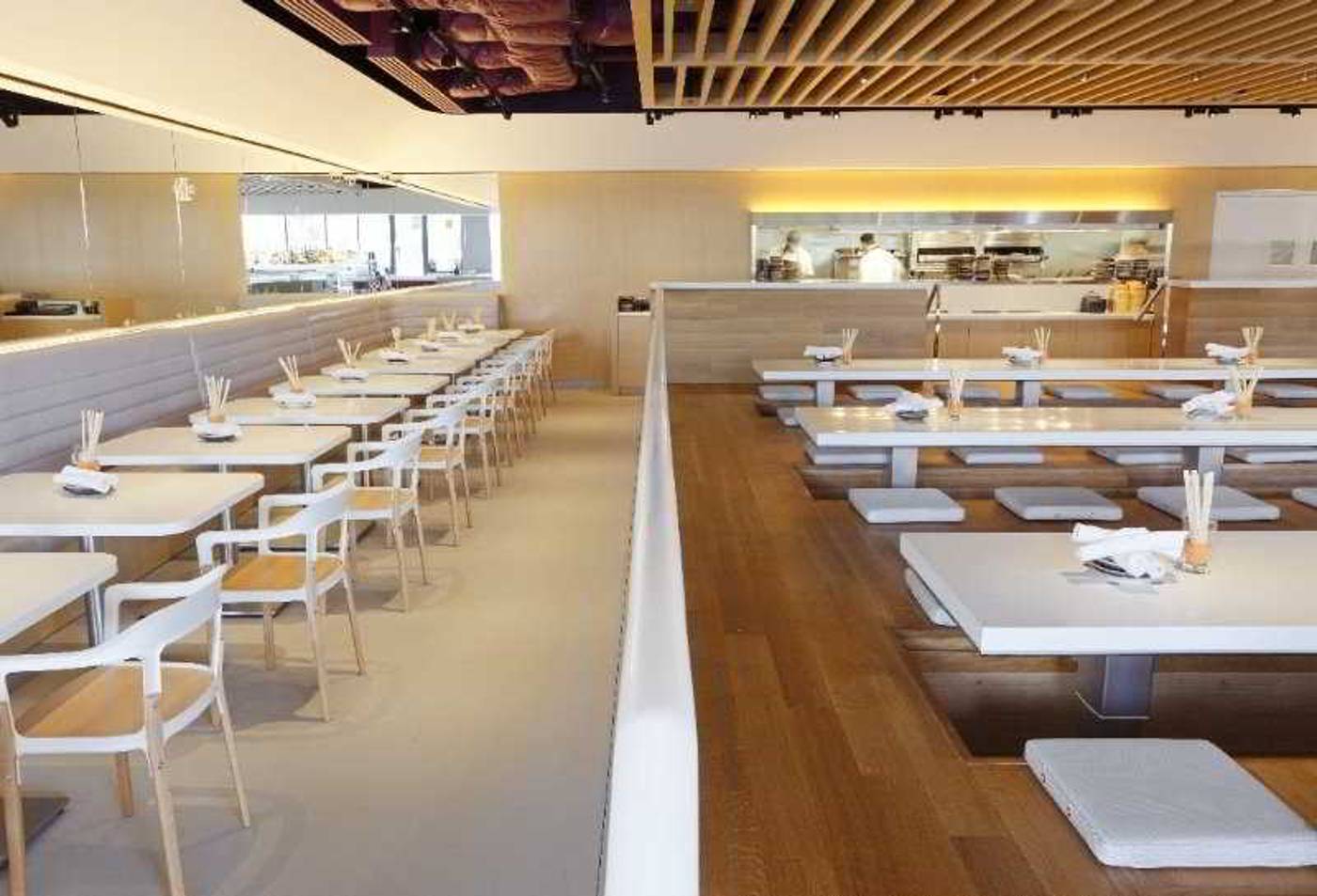 Yotel-New-York-Times-Square-Restaurant-50
