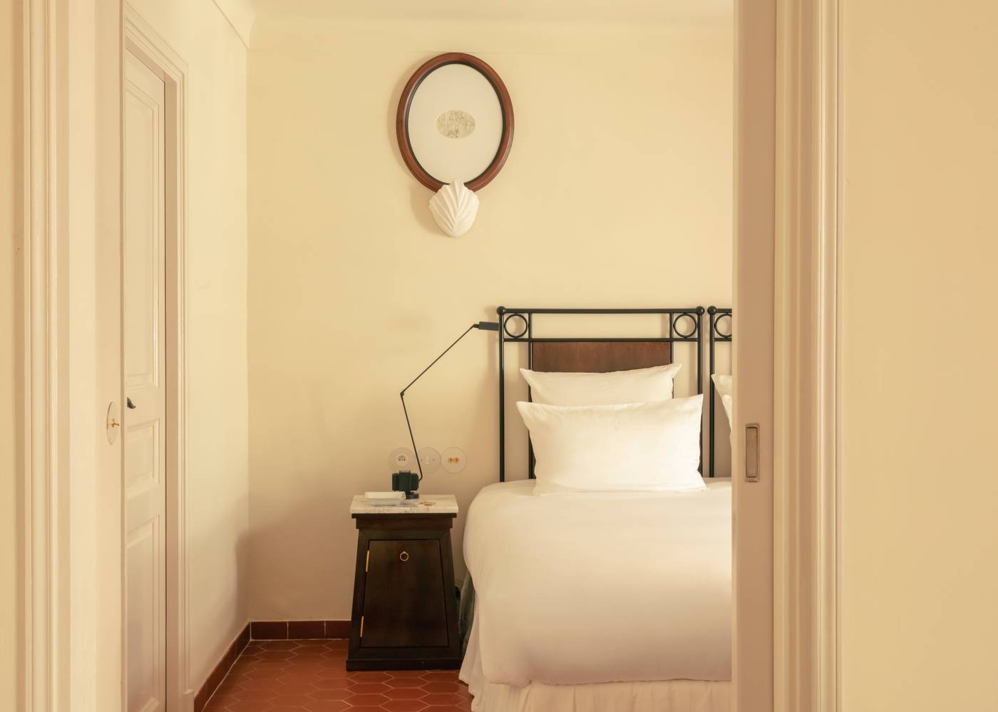 Hotel-La-Ponche-Room-15