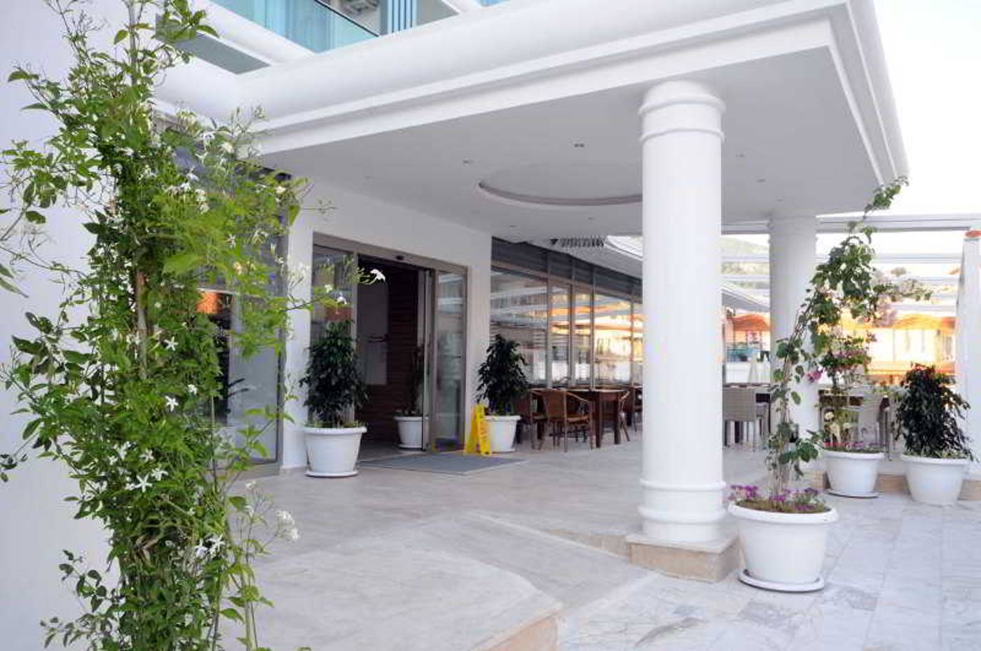 Idas-Hotel-General-view-9