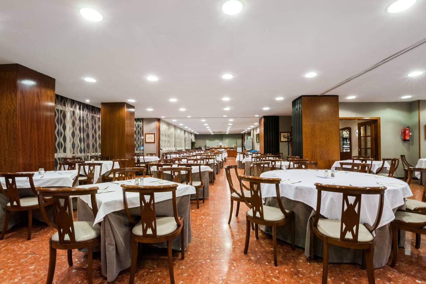 Gaudi-Restaurant-26