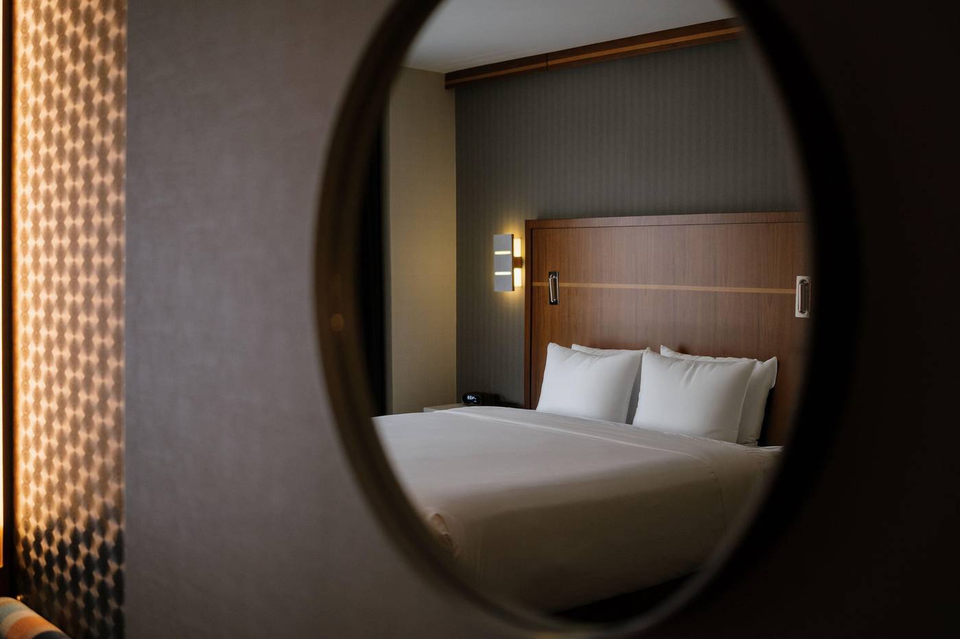 Crowne-Plaza-HY36-Midtown-Manhattan-Room-49