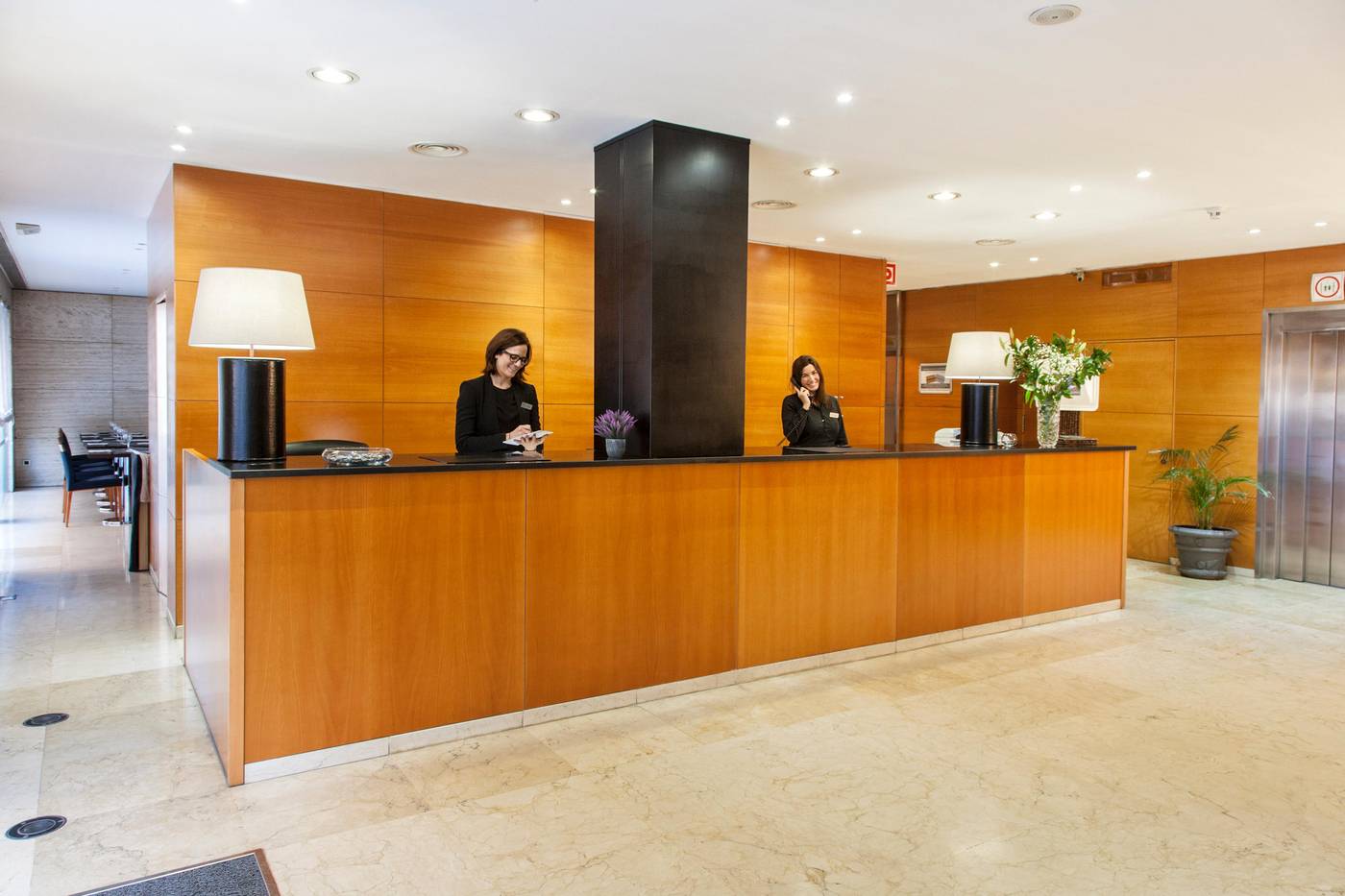 Zenit-Malaga-Lobby-22