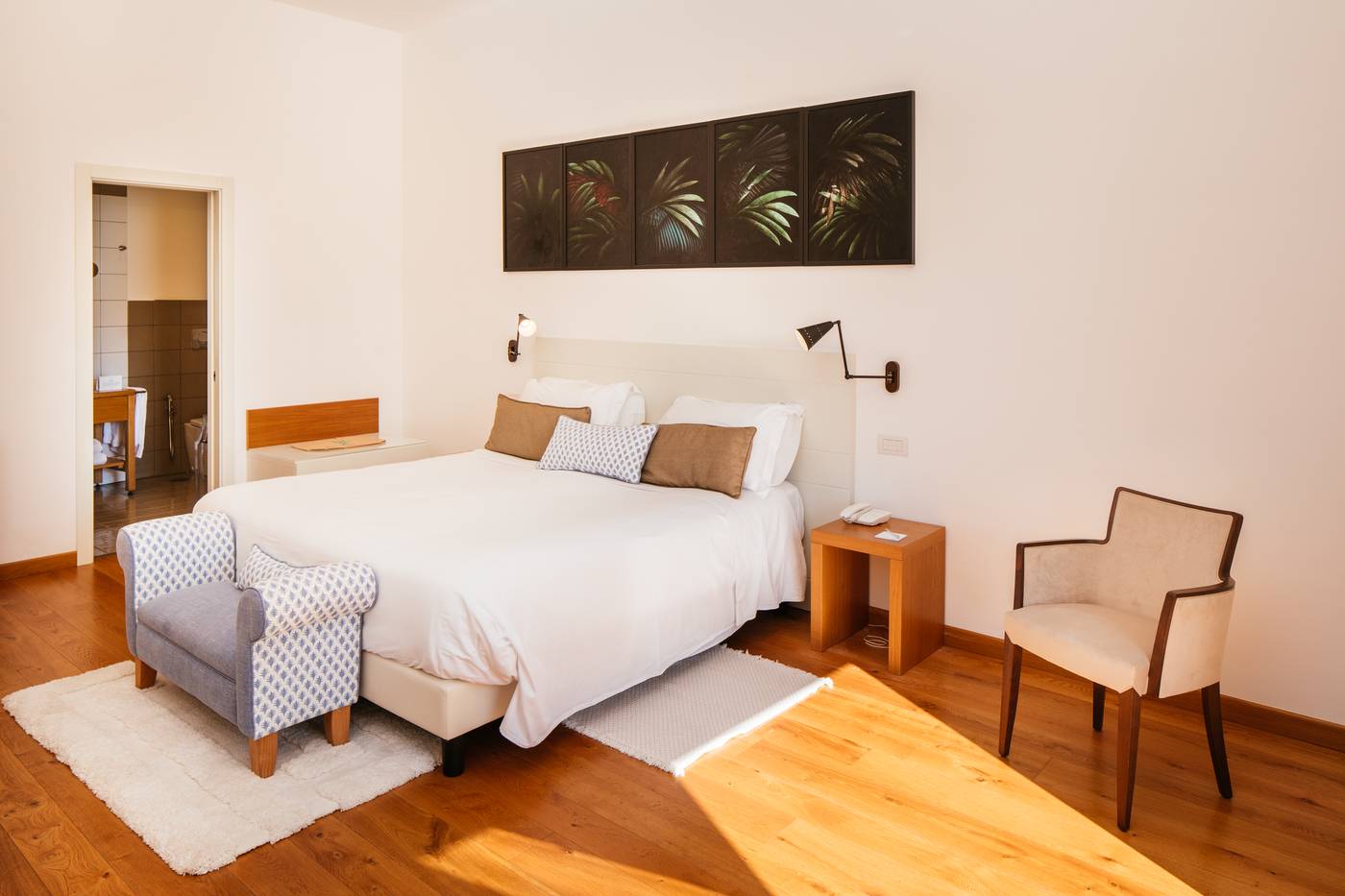 Villa-Fiorella-Art-Room-35