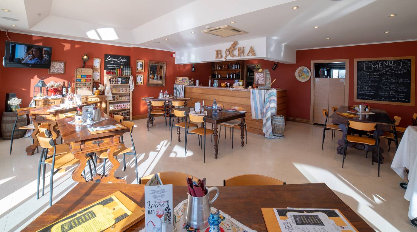 Vila-Petra-Restaurant-48