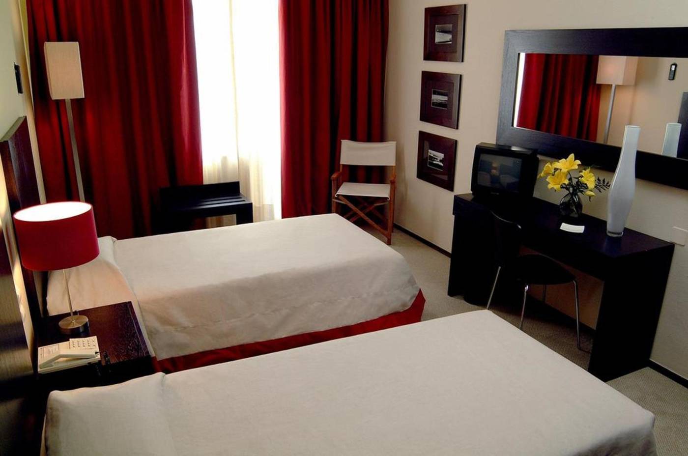 Carcavelos-Beach-Hotel-Room-18