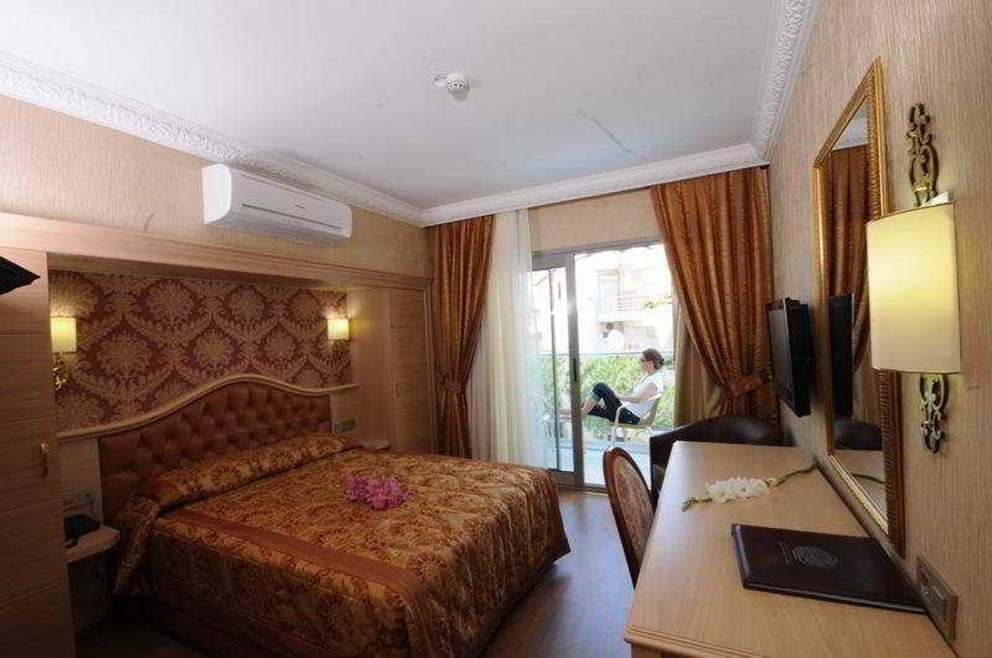 Emre-Beach---Emre-Annexe-Room-17