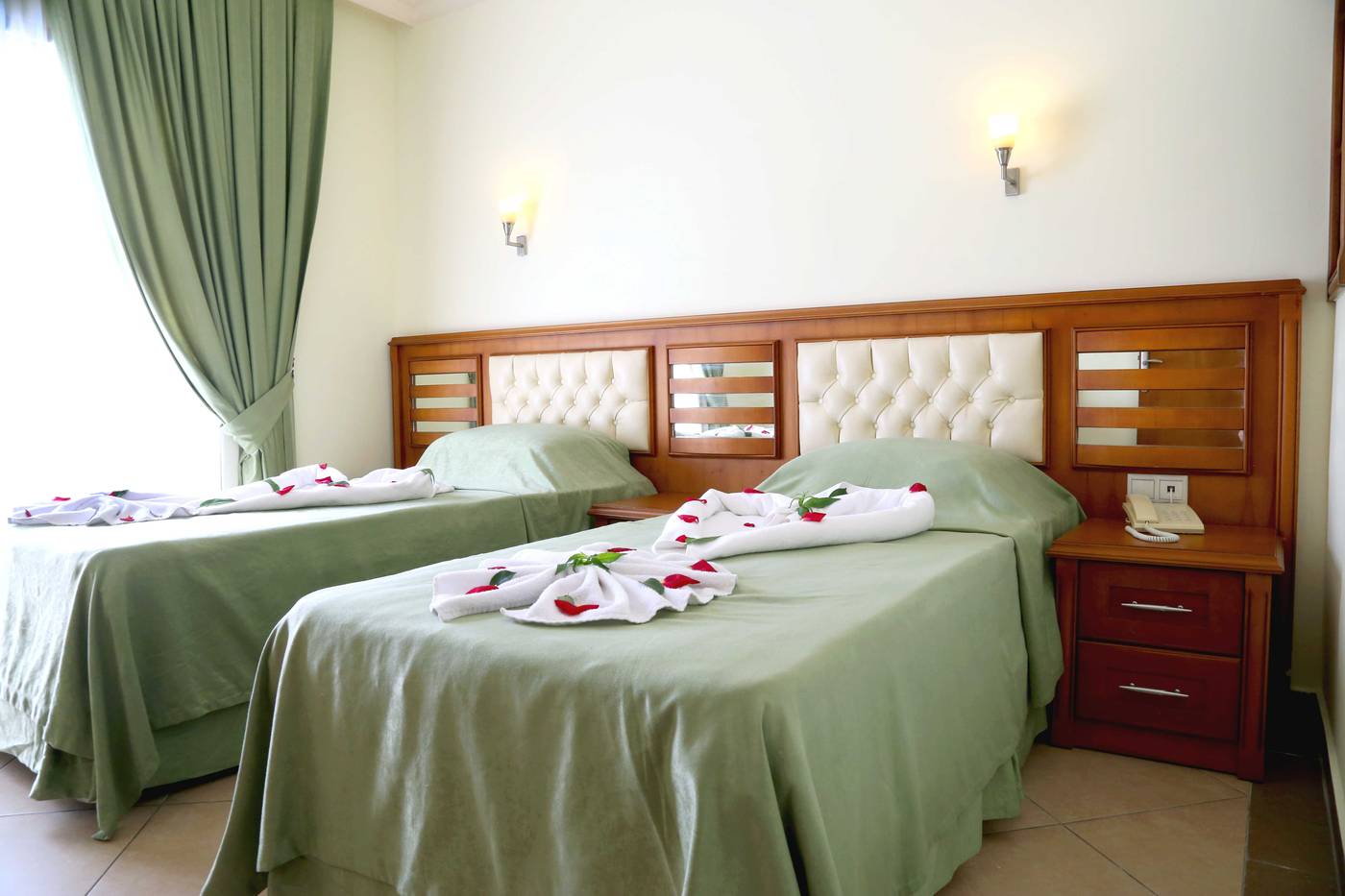 Club-Karakas-Room-48