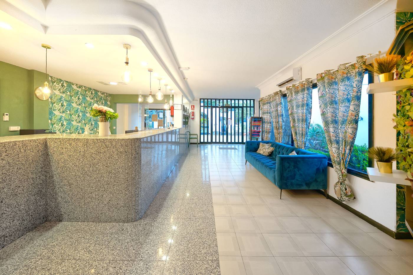 Maspalomas-Lago-Lobby-55