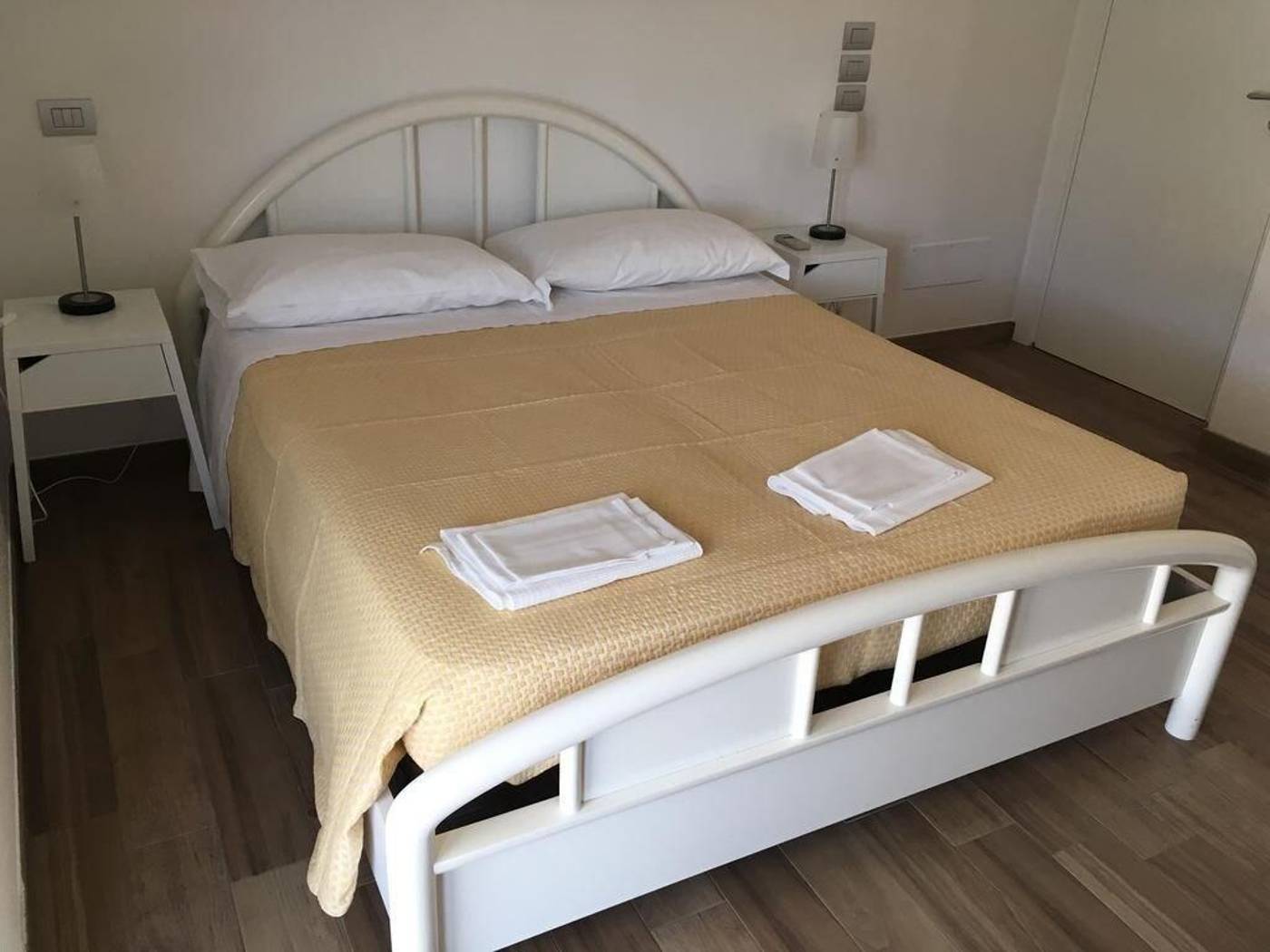 Pineto-Resort-Room-5