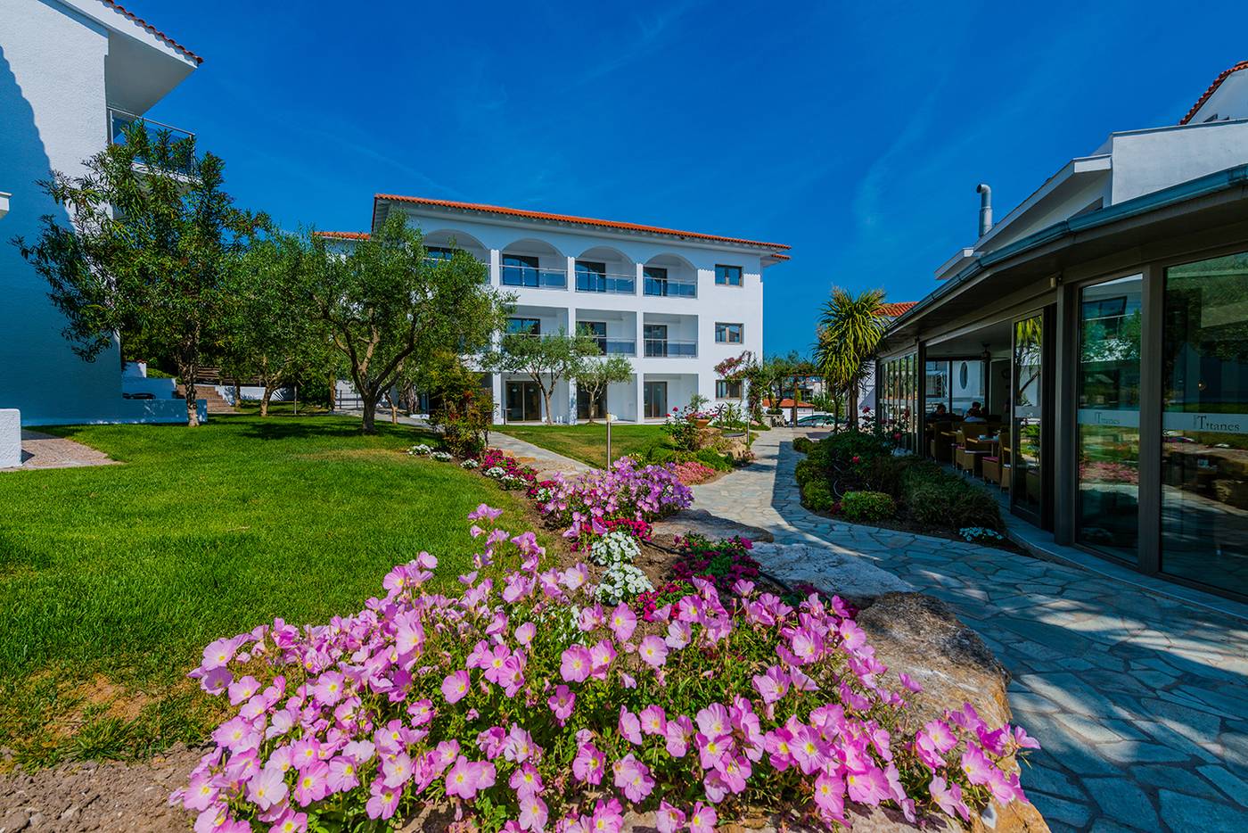 Flegra-Palace-General-view-9