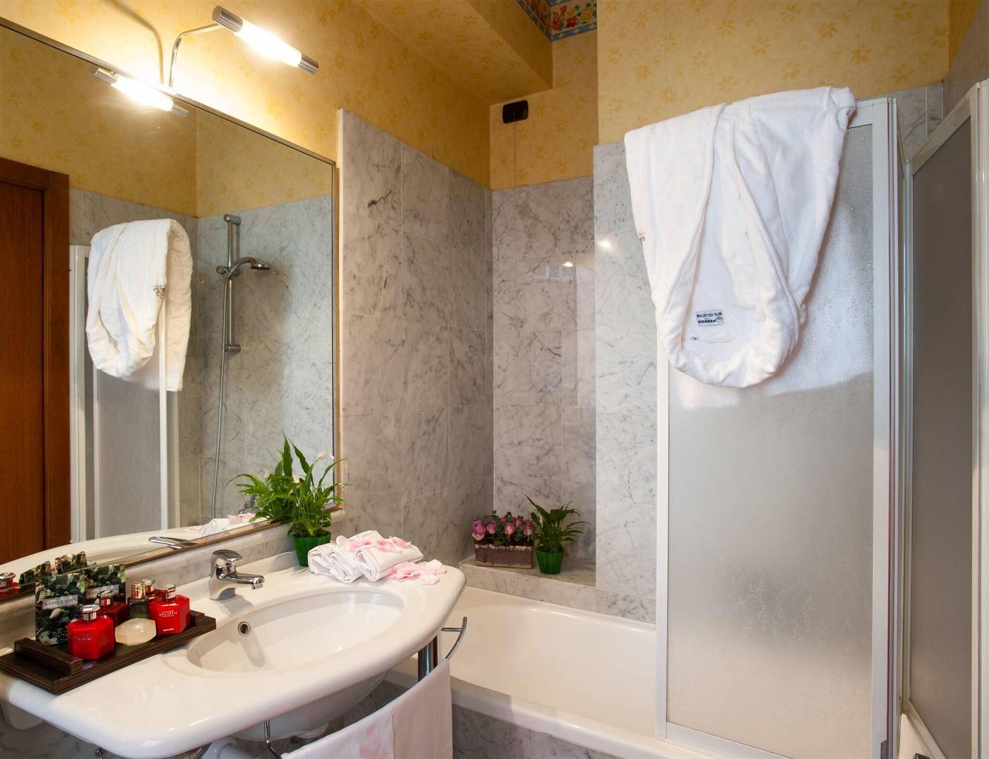 Lombardia-Milano-Room-12