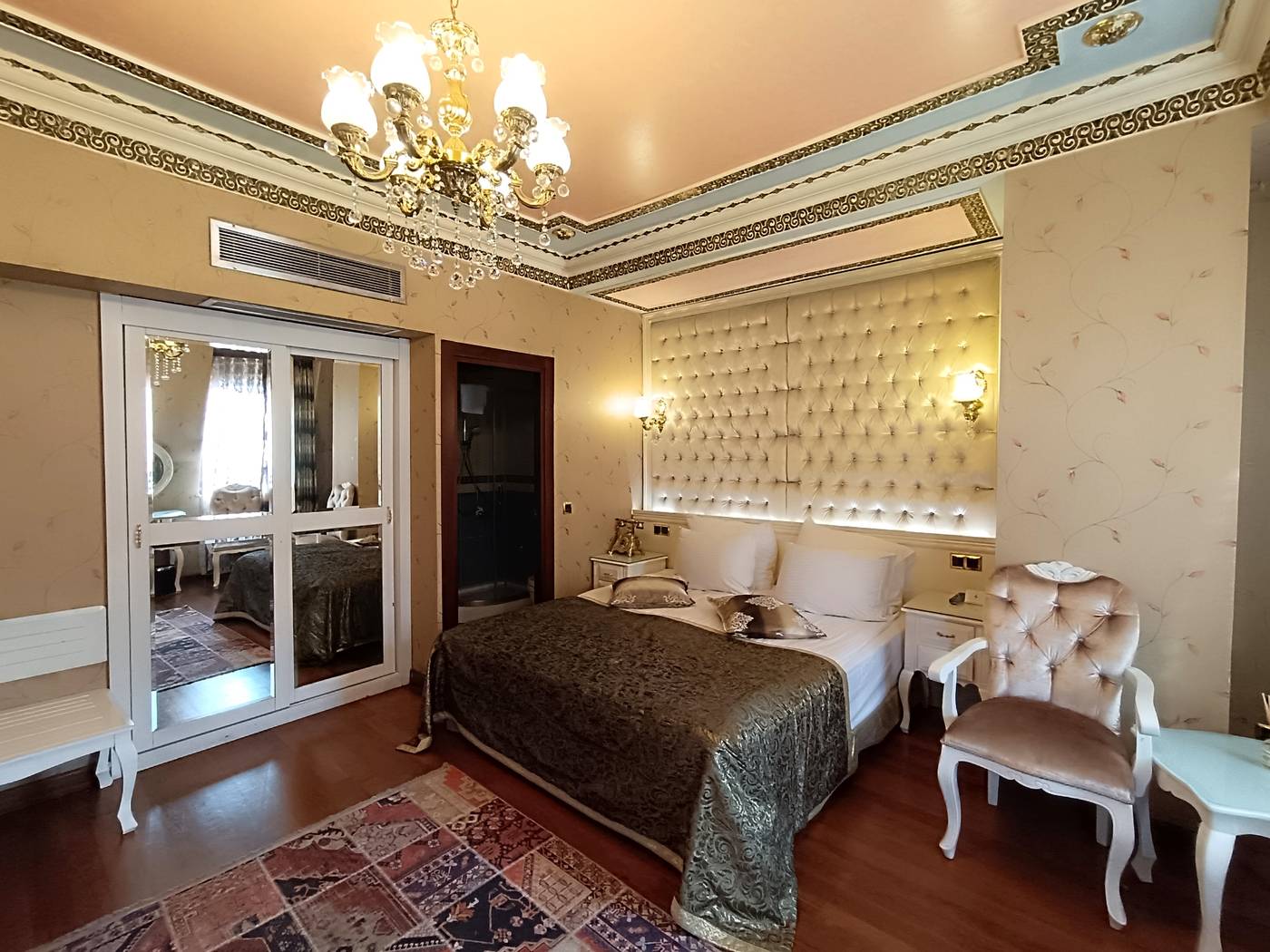 Golden-Horn-Sirkeci-Room-19