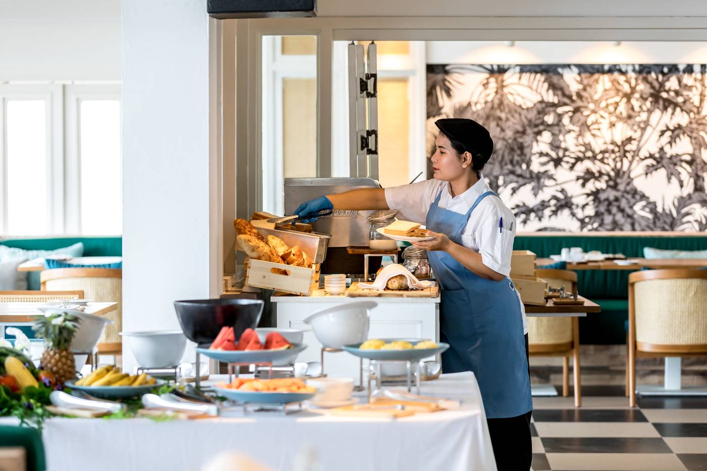 Outrigger-Koh-Samui-Beach-Resort-Restaurant-58